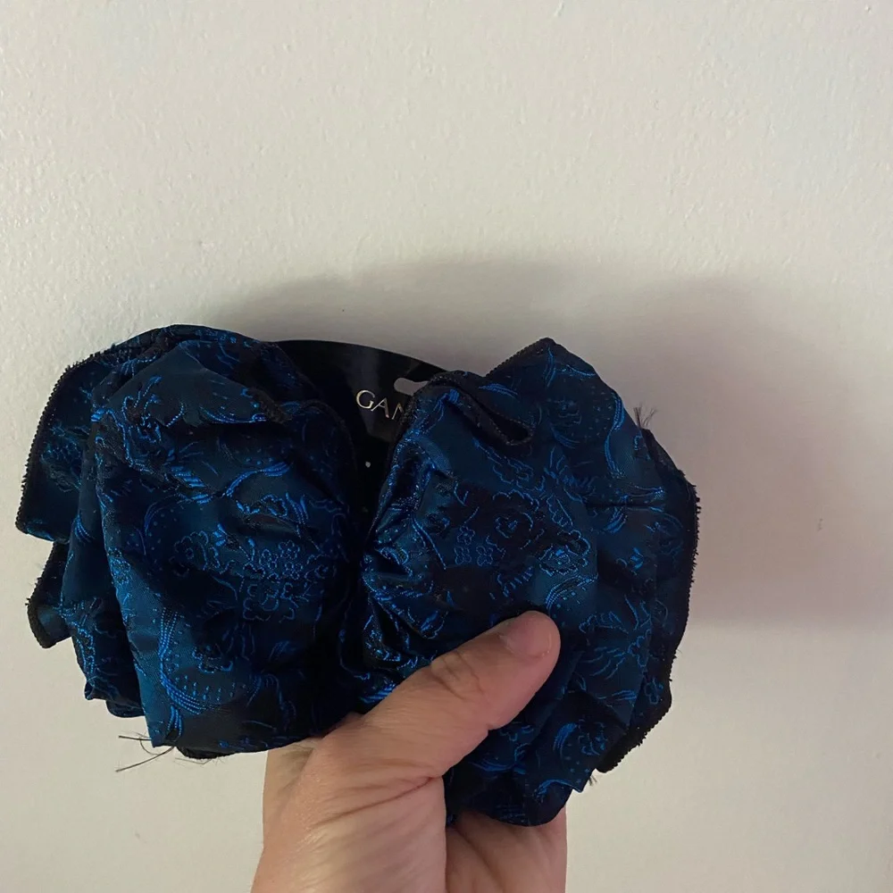 Vintage Classic Christmas Holiday hair accessories 90s blue and gold‎ bows